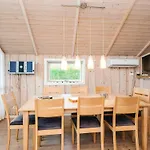 8 Person In Semesterbostad *